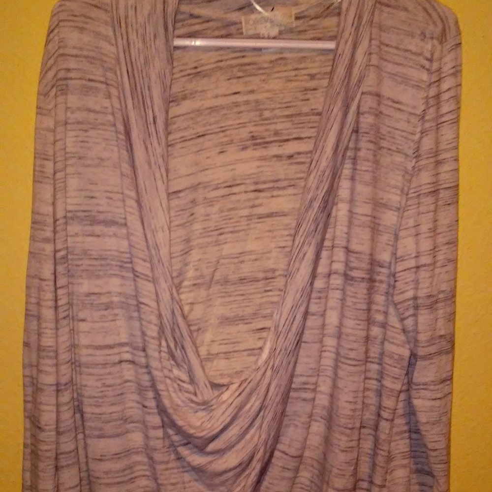 Womens Blouse very unique size 1x